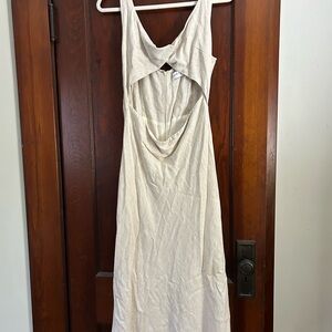 Elegant Beige Sleeveless Dress